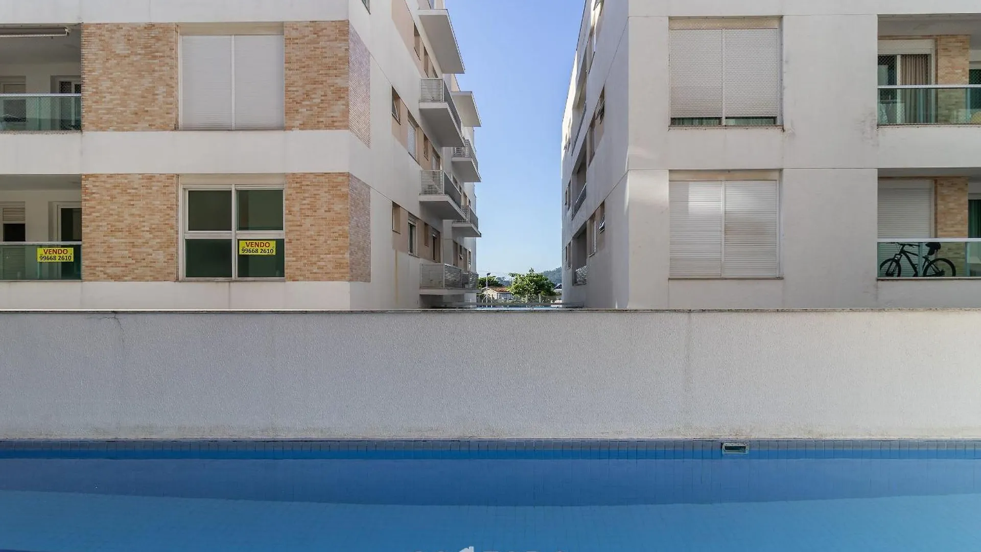 Apto Prox. A Praia E Ao Floripa Shopping Eaz305 Florianópolis Apartmán